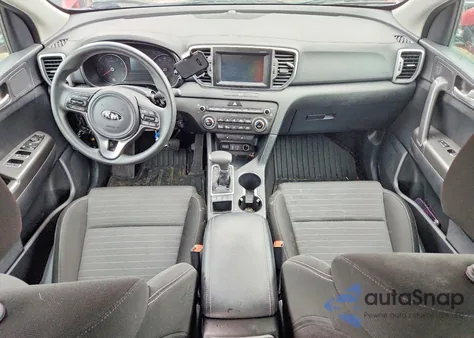 2018 Kia Sportage Lx z USA, uszkodzony, nr VIN KNDPMCAC0J7361654